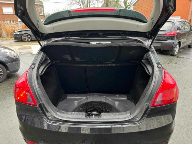 Kia Cee'd 1400 CC Essence euro 5  Année 2011  ** A Saisir**