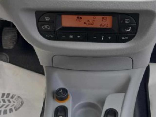 **Citroën C3 Berline 1400 cc Essence Exclusive** 
